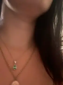 Snapshot of Luccreccia_ chatting on 10, 7, 2026 Luccreccia online show from 10, 7, 2026
