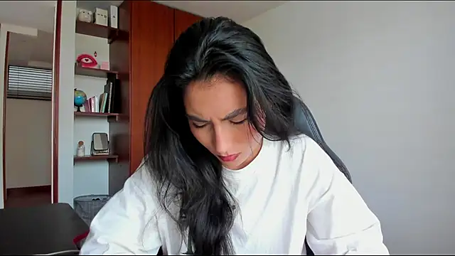 Snapshot of Dahian-peach chatting on 8, 7, 2026 Dahian-peach online show from 8, 7, 2026