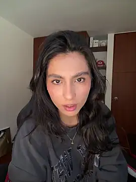 Snapshot of Dahian-peach chatting on 10, 6, 2026 Dahian-peach online show from 10, 6, 2026
