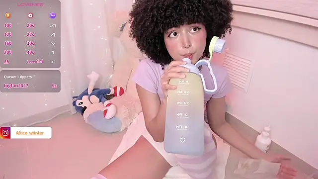 Alice winter  online show from 25, 6, 2026
