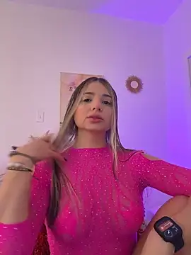 Ashleyjenner  online show from 2, 4, 2026