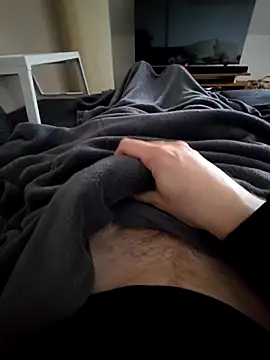 Snapshot of HannesDicks chatting on 28, 2, 2025 HannesDicks online show from 28, 2, 2025