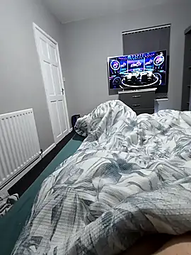 Snapshot of roxy_bigtits1 chatting on 24, 12, 2024 roxy bigtits1 online show from 24, 12, 2024