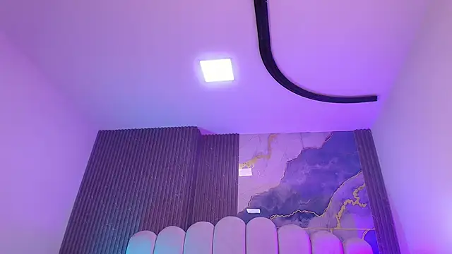 hot dione online show from 7, 1, 2026