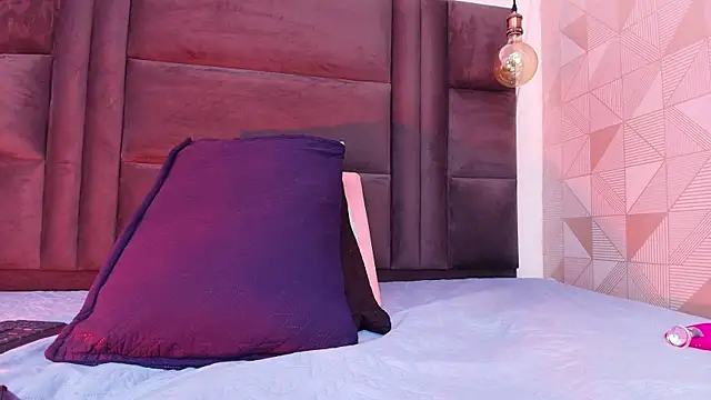 hot dione online show from 3, 10, 2025