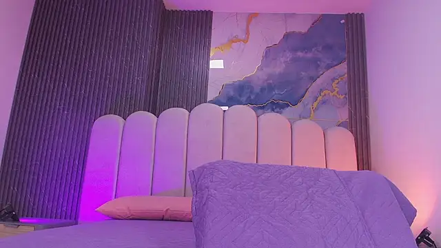 hot dione online show from 25, 3, 2026