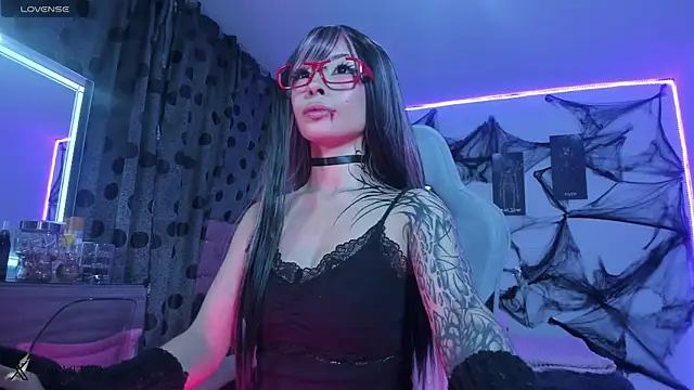 satanbabee online show from 7, 10, 2025