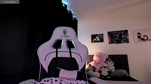 Snapshot of satanbabee chatting on 22, 6, 2026 satanbabee online show from 22, 6, 2026