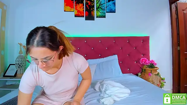 Ruth harvey  online show from 14, 9, 2025