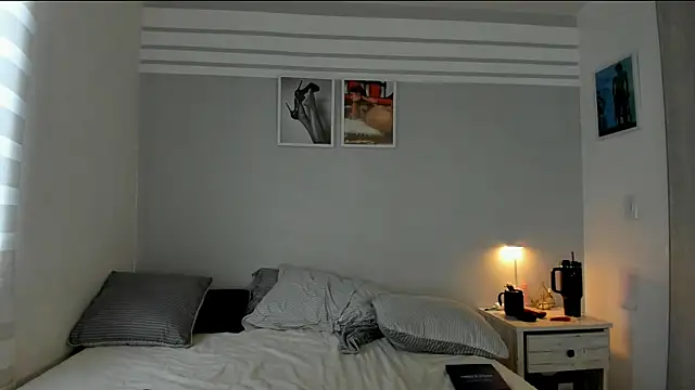Snapshot of karlina_charlotte1 chatting on 25, 6, 2026 karlina charlotte1 online show from 25, 6, 2026