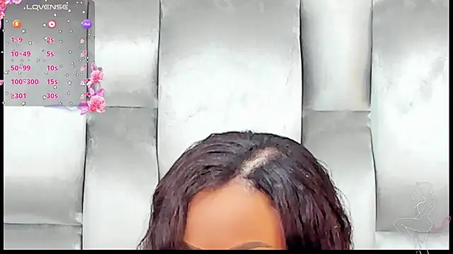 CamilaBenitez online show from 2, 11, 2025