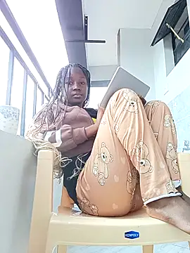 Snapshot of carenic chatting on 16, 10, 2025 carenic online show from 16, 10, 2025