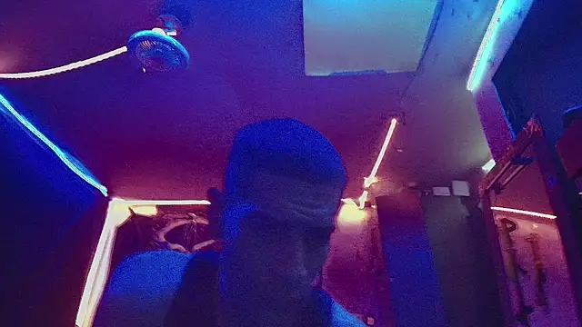 Snapshot of Megaman77777 chatting on 26, 9, 2025 Megaman77777 online show from 26, 9, 2025