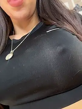 Snapshot of Nicolle_foxy chatting on 8, 7, 2026 Nicolle foxy online show from 8, 7, 2026
