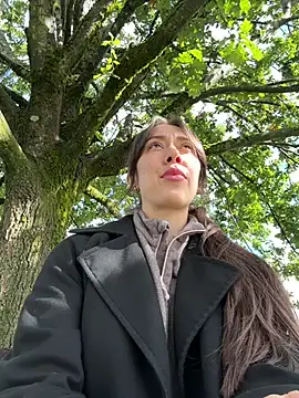 emiliasommer online show from 27, 9, 2025