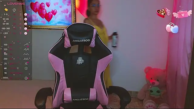 Mei Kelly online show from 15, 2, 2025