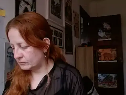 Snapshot of ViioletaMora chatting on 10, 7, 2026 ViioletaMora online show from 10, 7, 2026