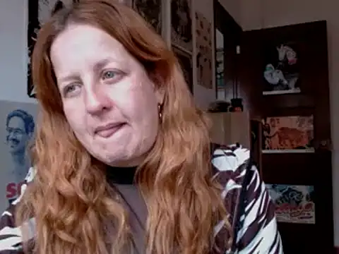 Snapshot of ViioletaMora chatting on 17, 6, 2026 ViioletaMora online show from 17, 6, 2026