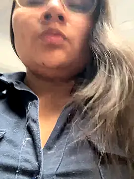 alice love052 online show from 6, 10, 2025