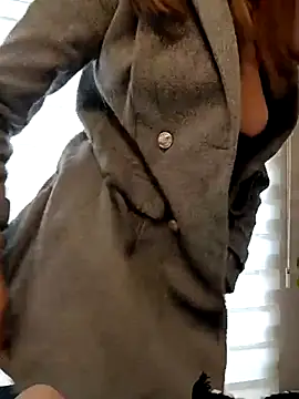 maliciaworld online show from 5, 3, 2025