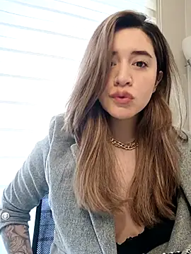 maliciaworld online show from 5, 3, 2025