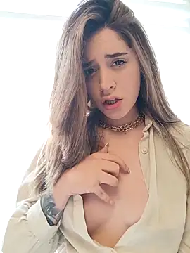 maliciaworld online show from 8, 3, 2025