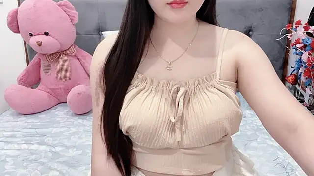 Snapshot of Funikio chatting on 4, 6, 2026 Funikio online show from 4, 6, 2026
