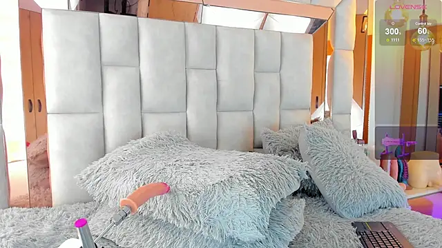 Snapshot of Salomethompson- chatting on 10, 3, 2025 Salomethompson- online show from 10, 3, 2025