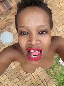 AfricanSquirtingQueen online show from 16, 1, 2026