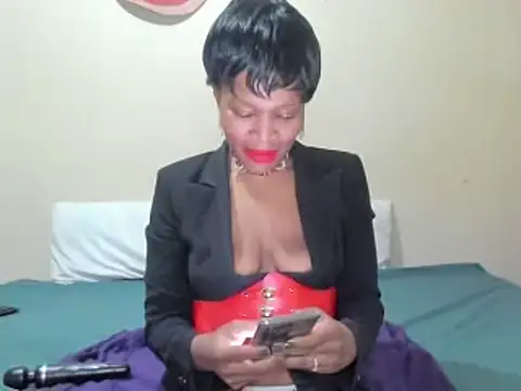 AfricanSquirtingQueen online show from 21, 12, 2025