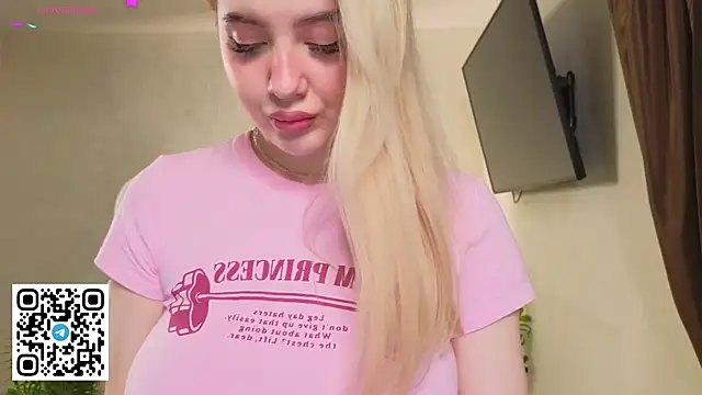 oliviabr0wn0 online show from 19, 3, 2026