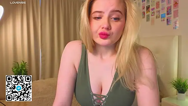 oliviabr0wn0 online show from 7, 10, 2025