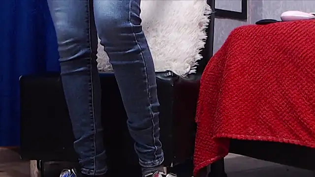 AyshaScott online show from 13, 3, 2025