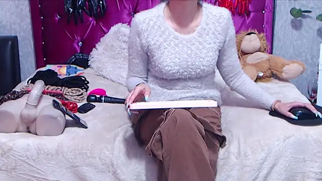 AyshaScott online show from 2, 5, 2026