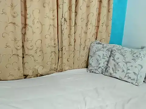 MonicaGarcia  online show from 10, 3, 2025