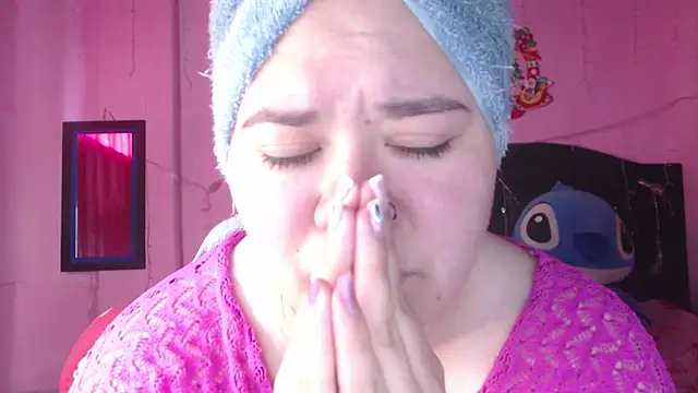 NikkiRous  online show from 6, 10, 2025