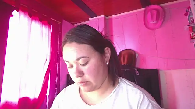 NikkiRous  online show from 31, 3, 2026