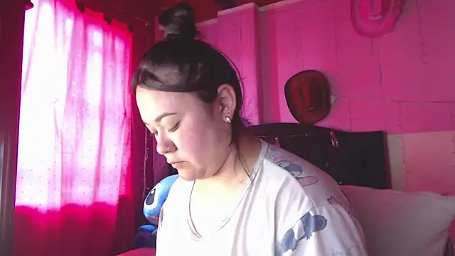 NikkiRous  online show from 26, 2, 2026