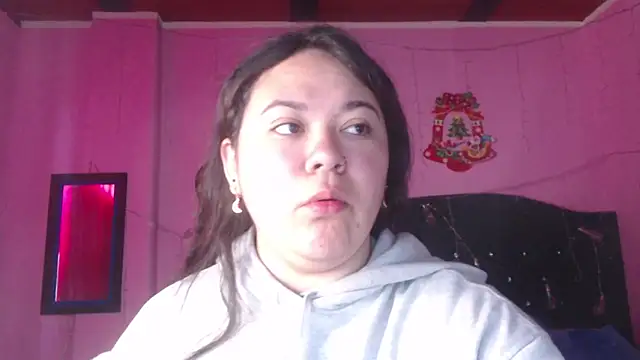 NikkiRous  online show from 4, 10, 2025