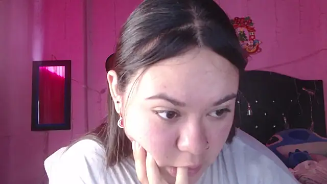 NikkiRous  online show from 5, 10, 2025