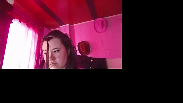 NikkiRous  online show from 18, 2, 2026