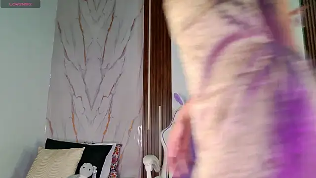 mia 099 online show from 9, 9, 2025