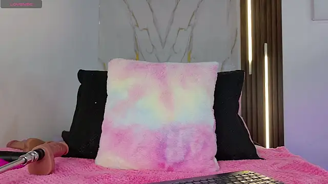 mia 099 online show from 25, 10, 2025