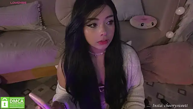 Cheerrysweett online show from 8, 10, 2025