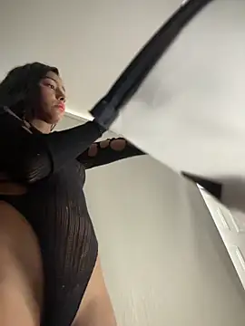 Snapshot of Ema_azel chatting on 14, 11, 2025 Ema azel online show from 14, 11, 2025