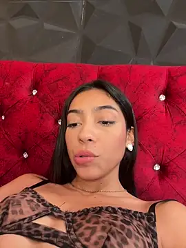 Snapshot of Ema_azel chatting on 4, 3, 2025 Ema azel online show from 4, 3, 2025