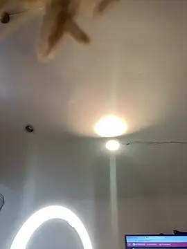 Snapshot of Ema_azel chatting on 1, 3, 2025 Ema azel online show from 1, 3, 2025