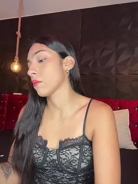 Snapshot of Ema_azel chatting on 3, 10, 2025 Ema azel online show from 3, 10, 2025