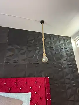 Snapshot of Ema_azel chatting on 8, 11, 2025 Ema azel online show from 8, 11, 2025