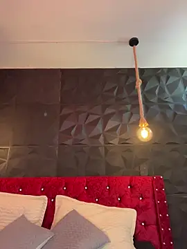 Snapshot of Ema_azel chatting on 1, 11, 2025 Ema azel online show from 1, 11, 2025